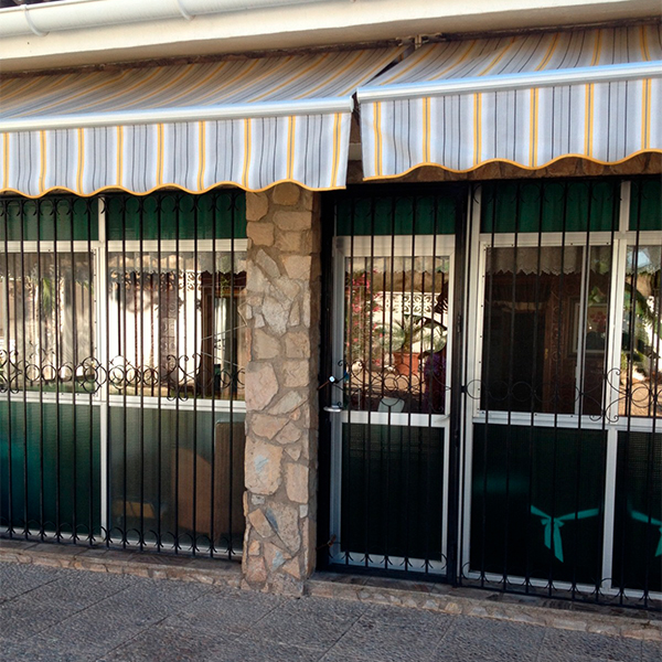 fachada enrejada para reformar en chalet