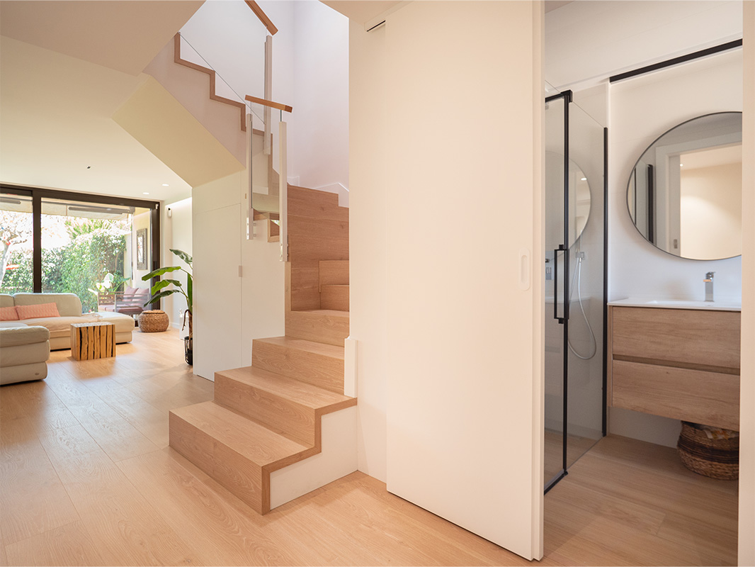 Reforma Integral de Vivienda en Calle Capricornio por Simón Interiores - luz